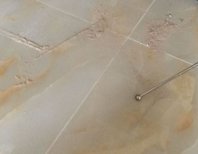 麻城瓷砖空鼓维修公司分享粘合剂选择不当在瓷砖铺贴过程中可能导致以下问题