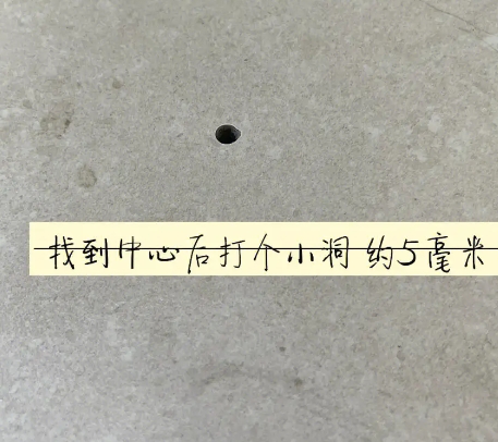 麻城瓷砖空鼓维修公司专业解答在瓷砖铺贴过程中，如果砂料搅拌不均匀，将会带来以下问题